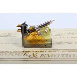 Van Den Hul The Colibri XGW Series - 